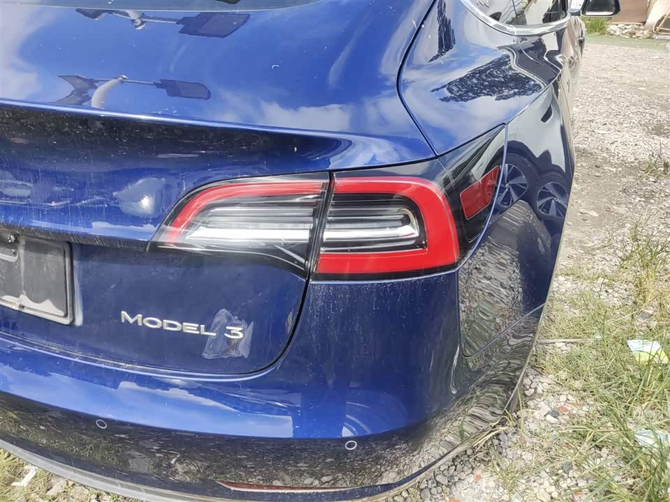 Tesla Model 3 Tesla Model 3
