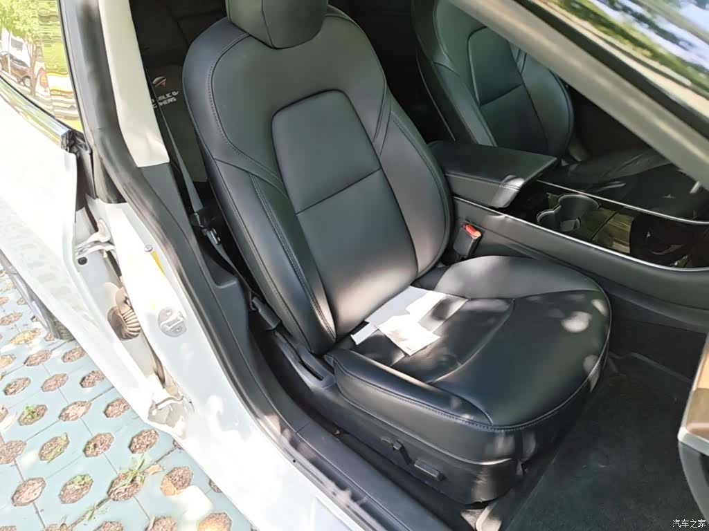 Tesla Model 3, 2020 25