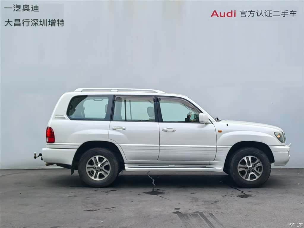 Lexus LX, 2006 3