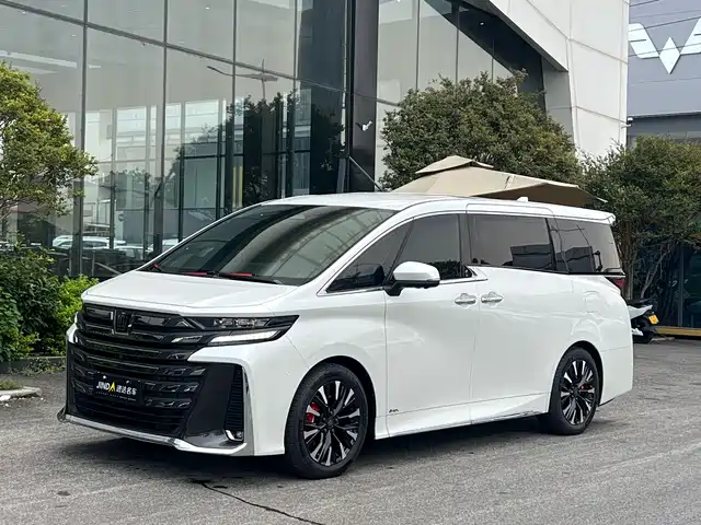 Toyota Vellfire 2024 — купить из Китая под заказ