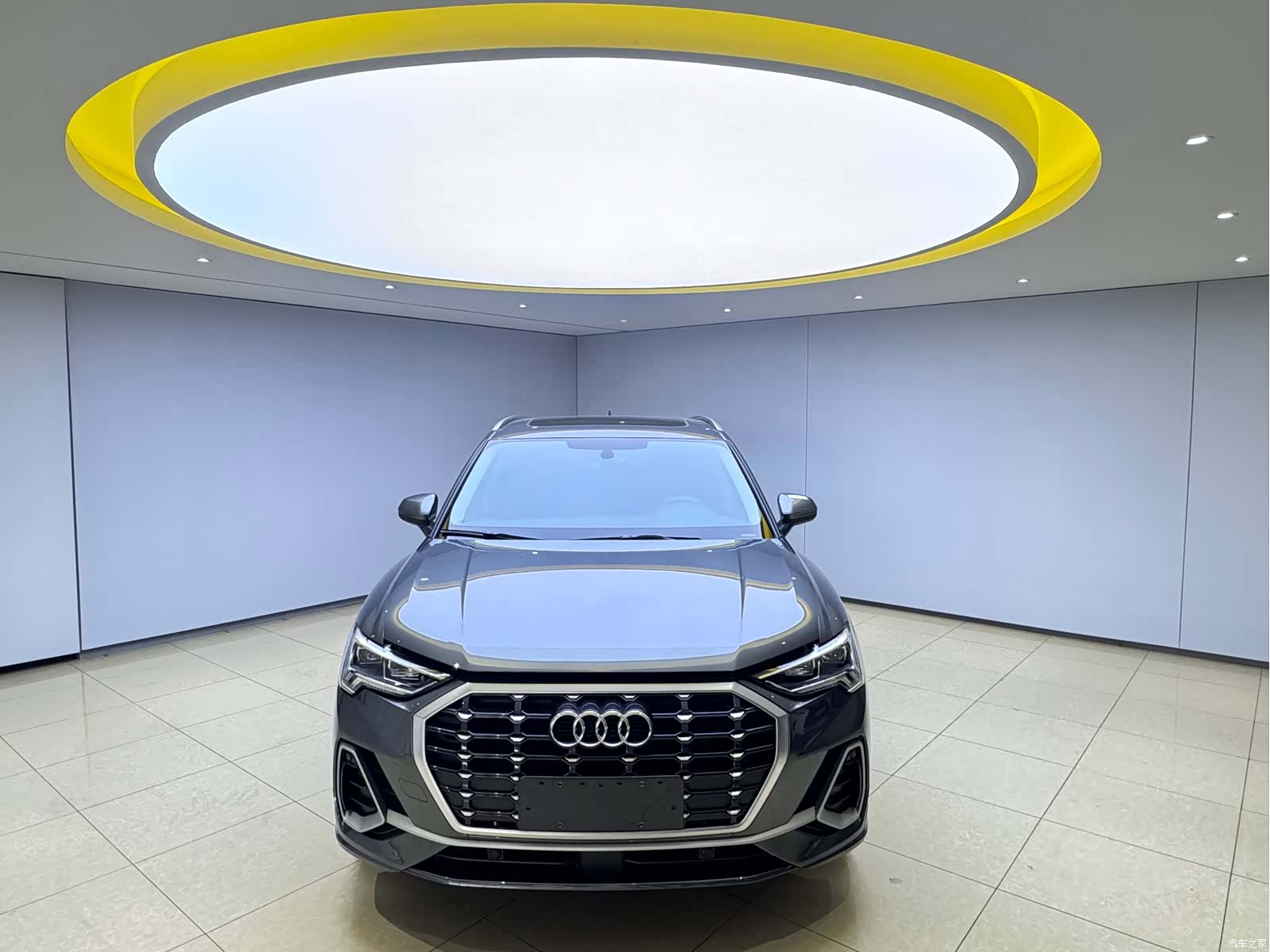 Audi Q3, 2022 2