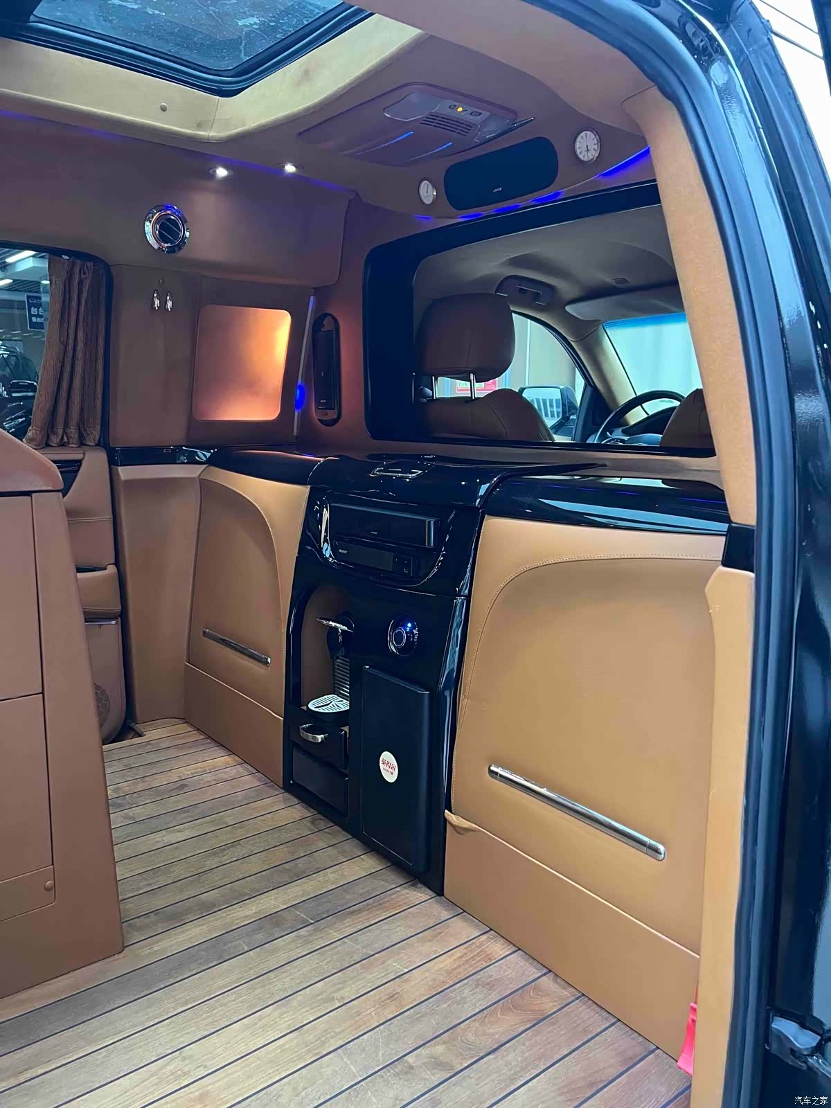 Cadillac Escalade, 2017 8