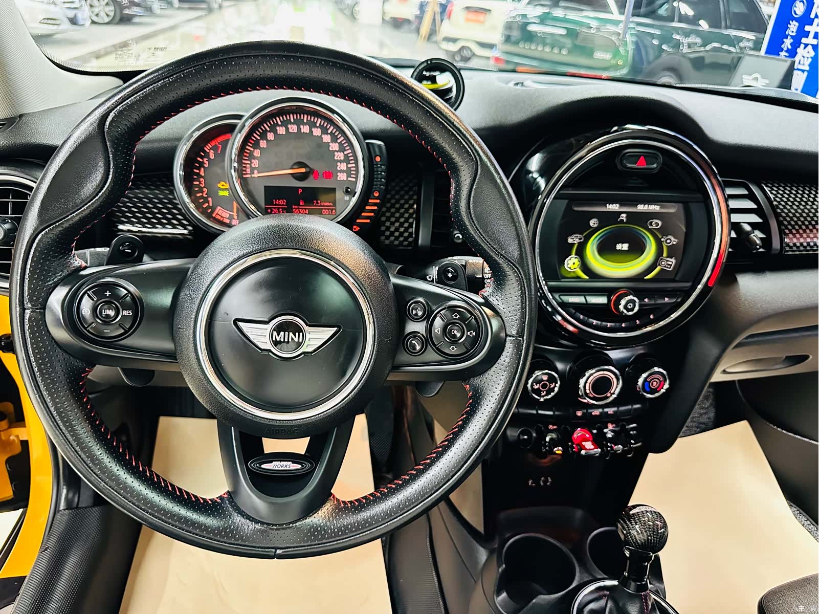 Mini Cooper, 2015 39