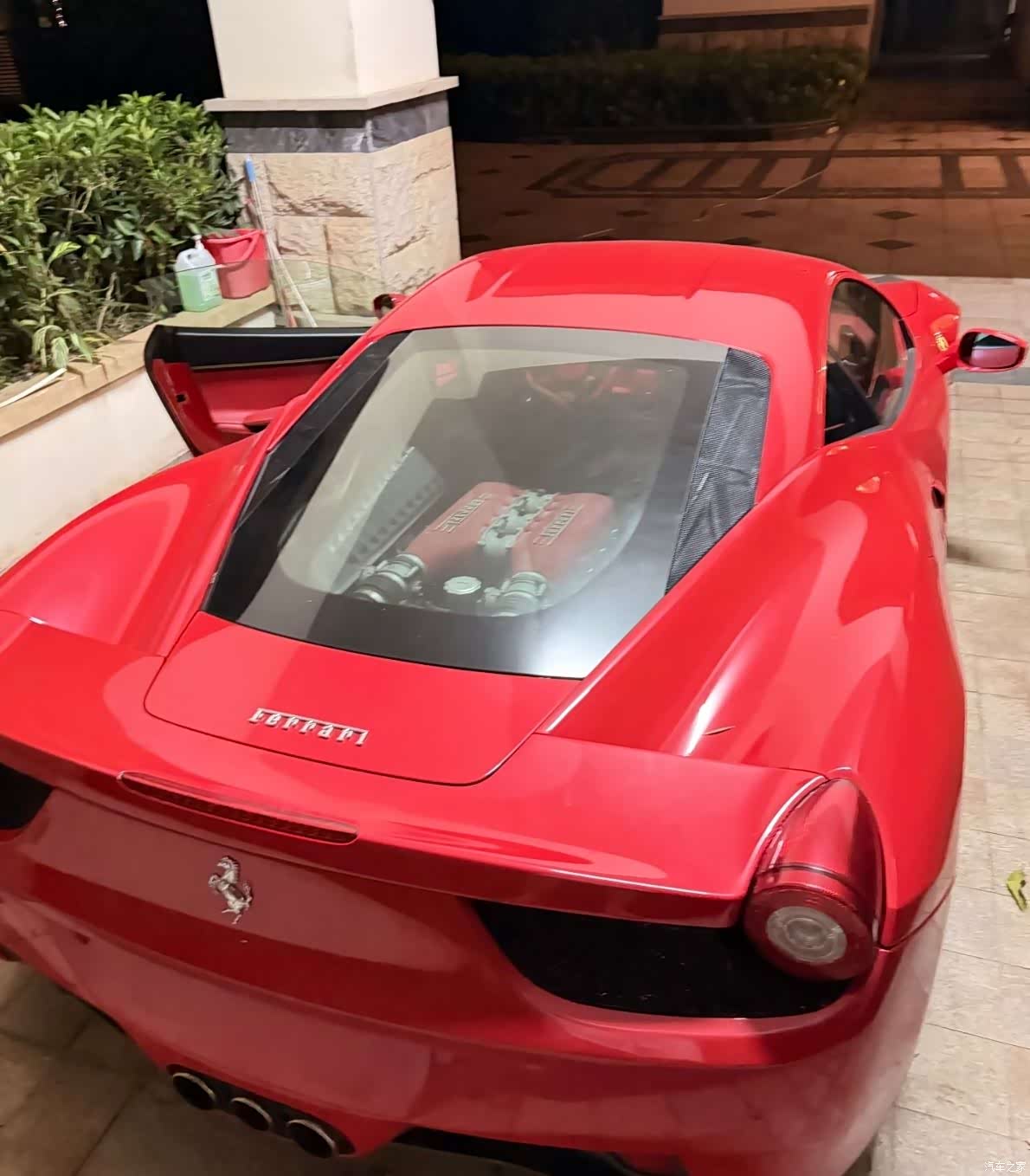 Ferrari 458, 2011 4