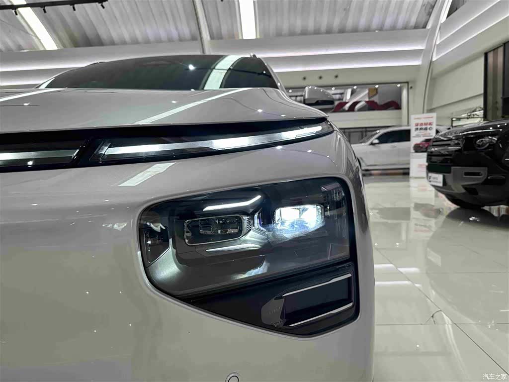 Xpeng G9, 2023 35