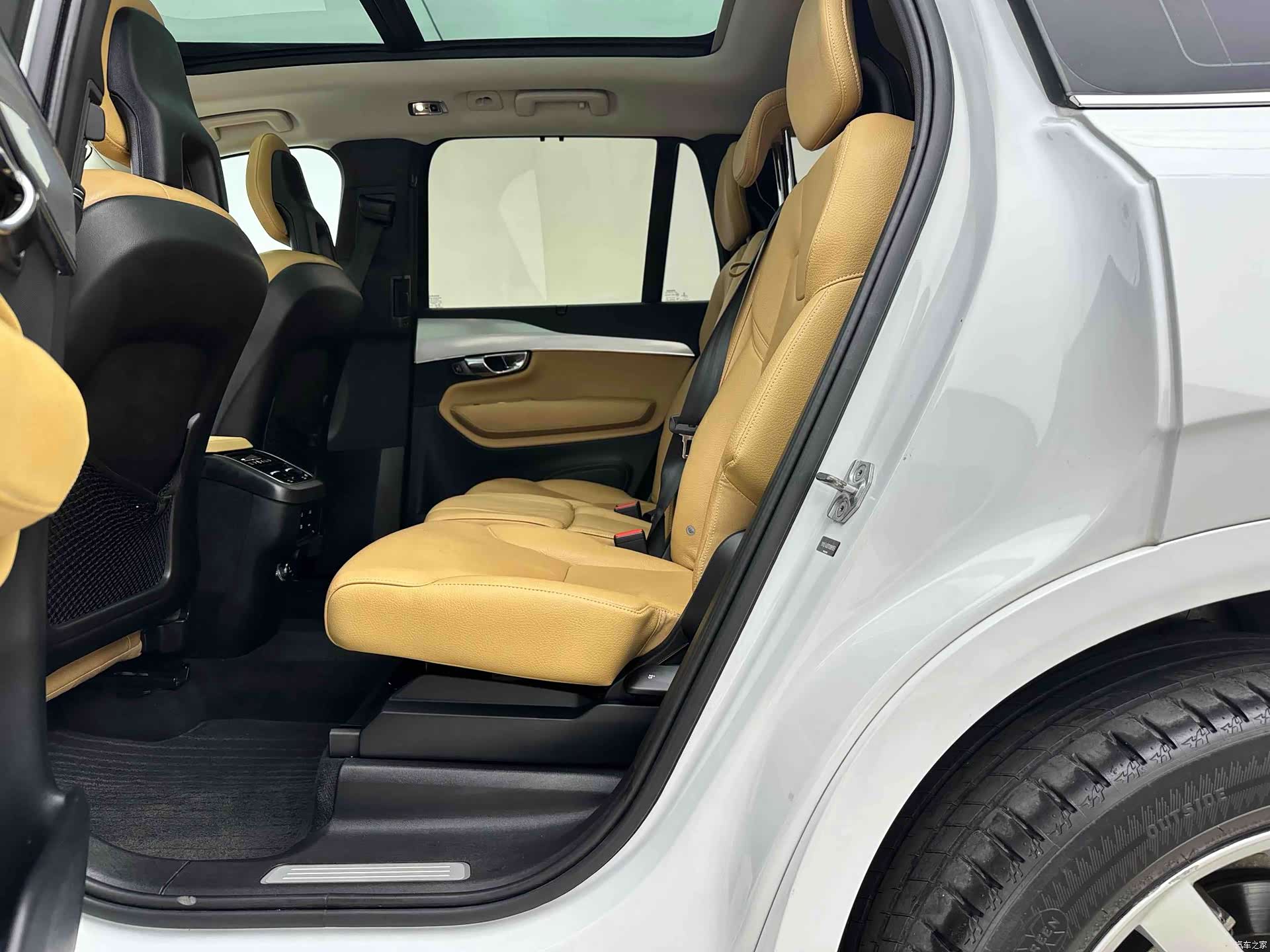 Volvo XC90, 2016 9