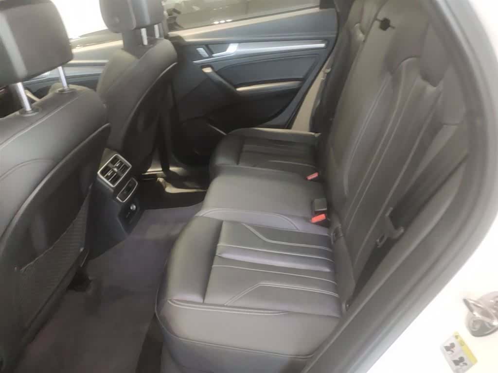 Audi Q5L, 2023 24