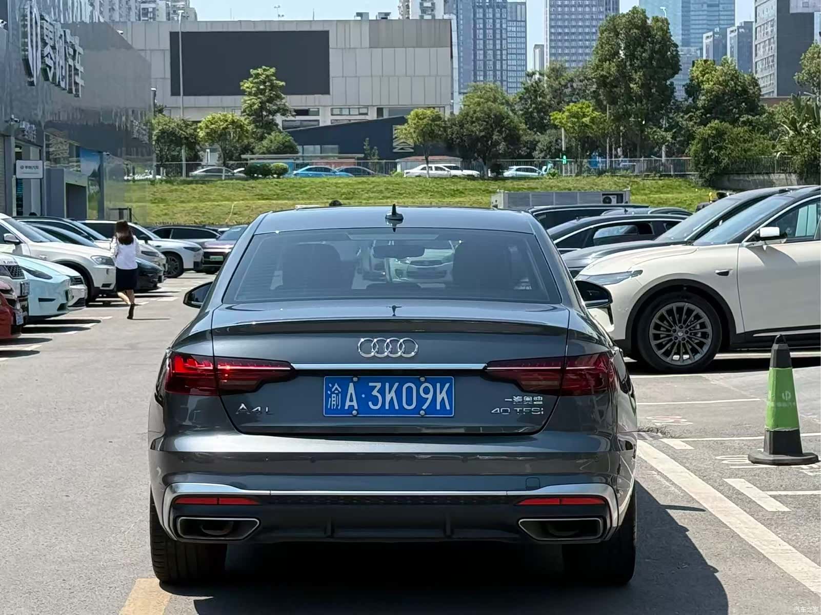 Audi A4L, 2021 9