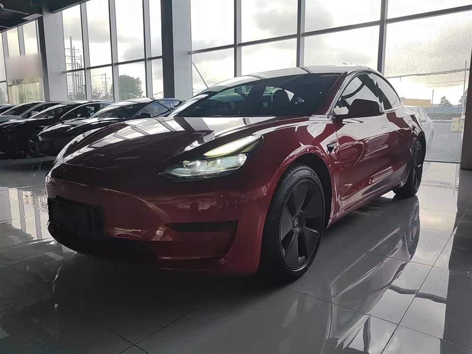 Tesla Model 3 Tesla Model 3