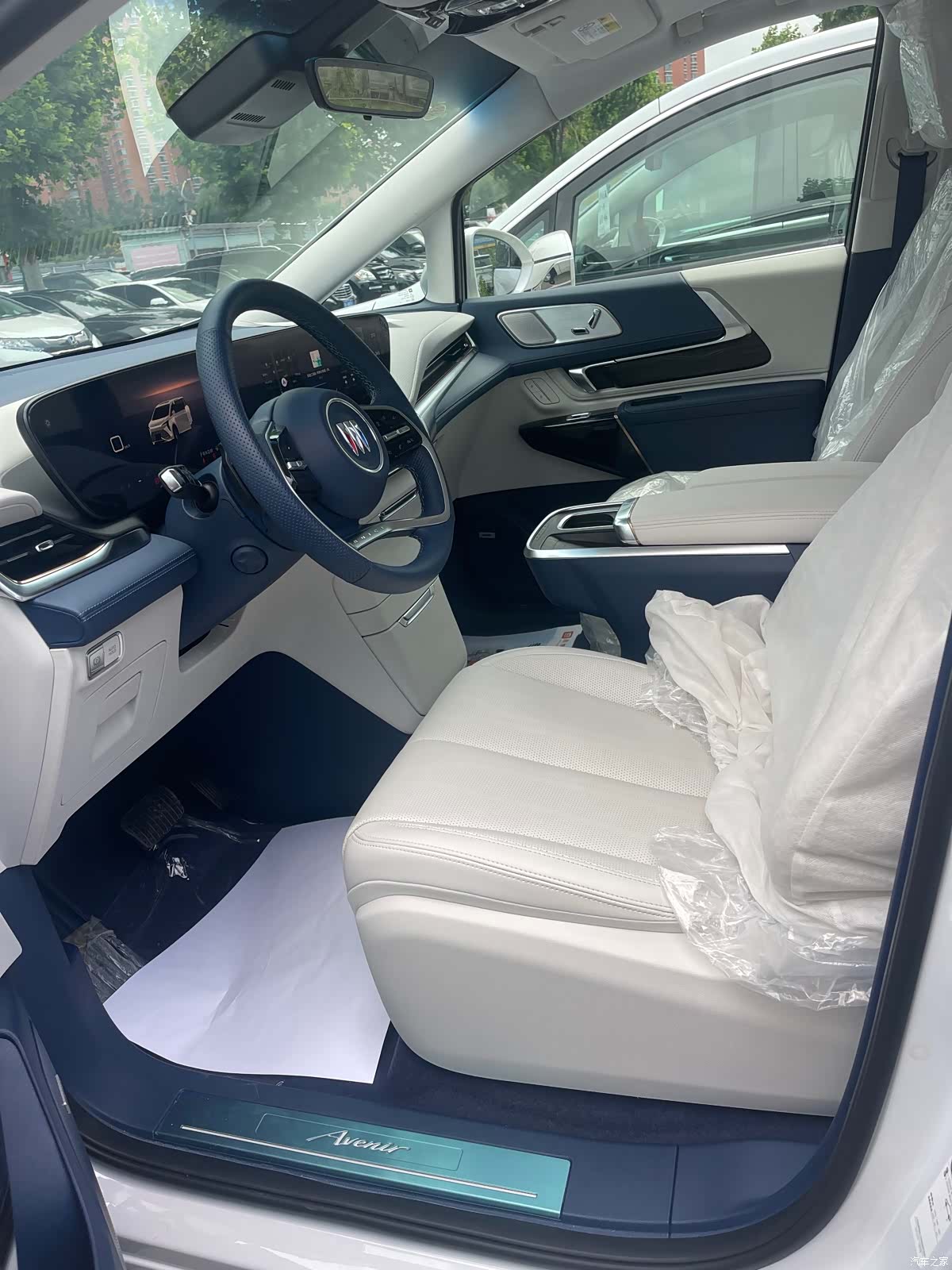 Buick Century, 2024 4