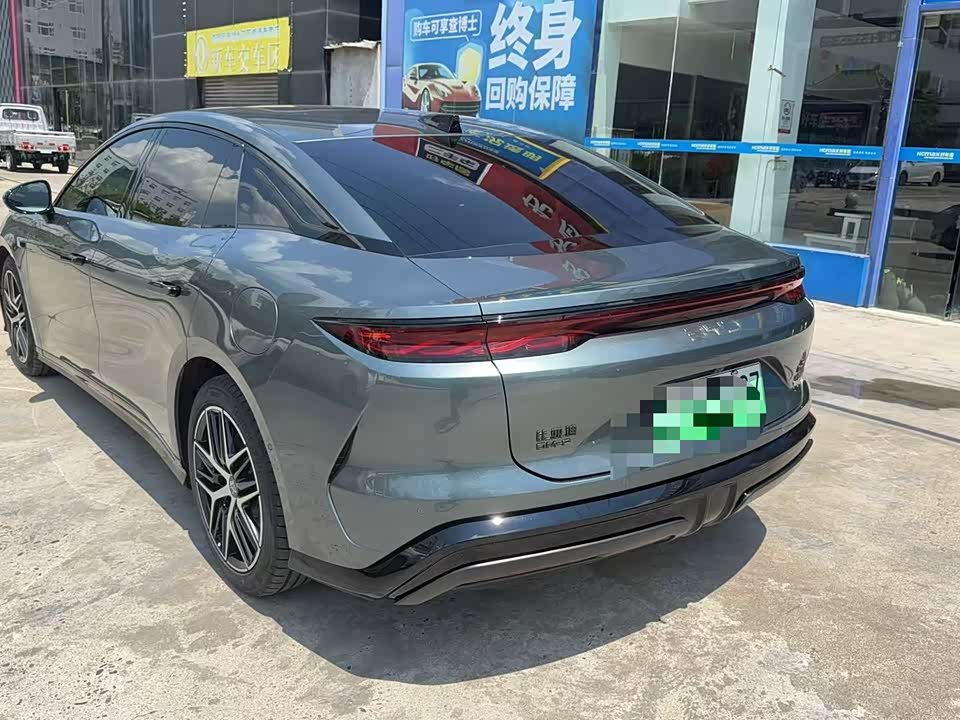 BYD Han L