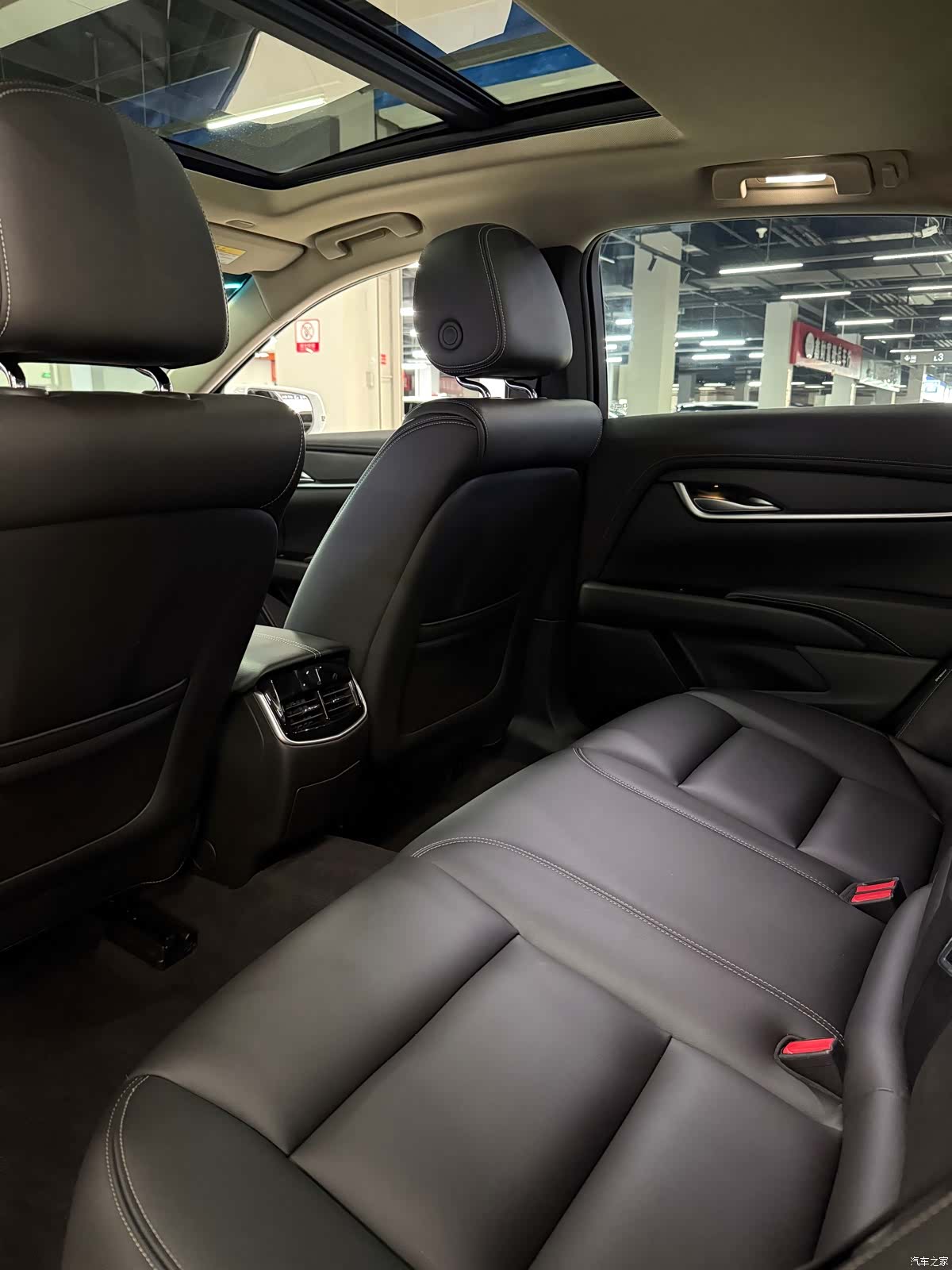 Cadillac XTS, 2019 6