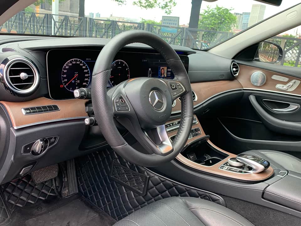 Mercedes-Benz E-class Mercedes-Benz E-class
