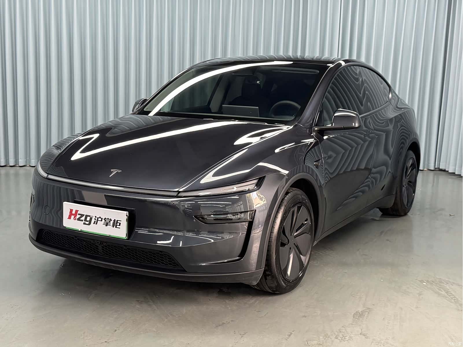Tesla Model Y, 2025 1