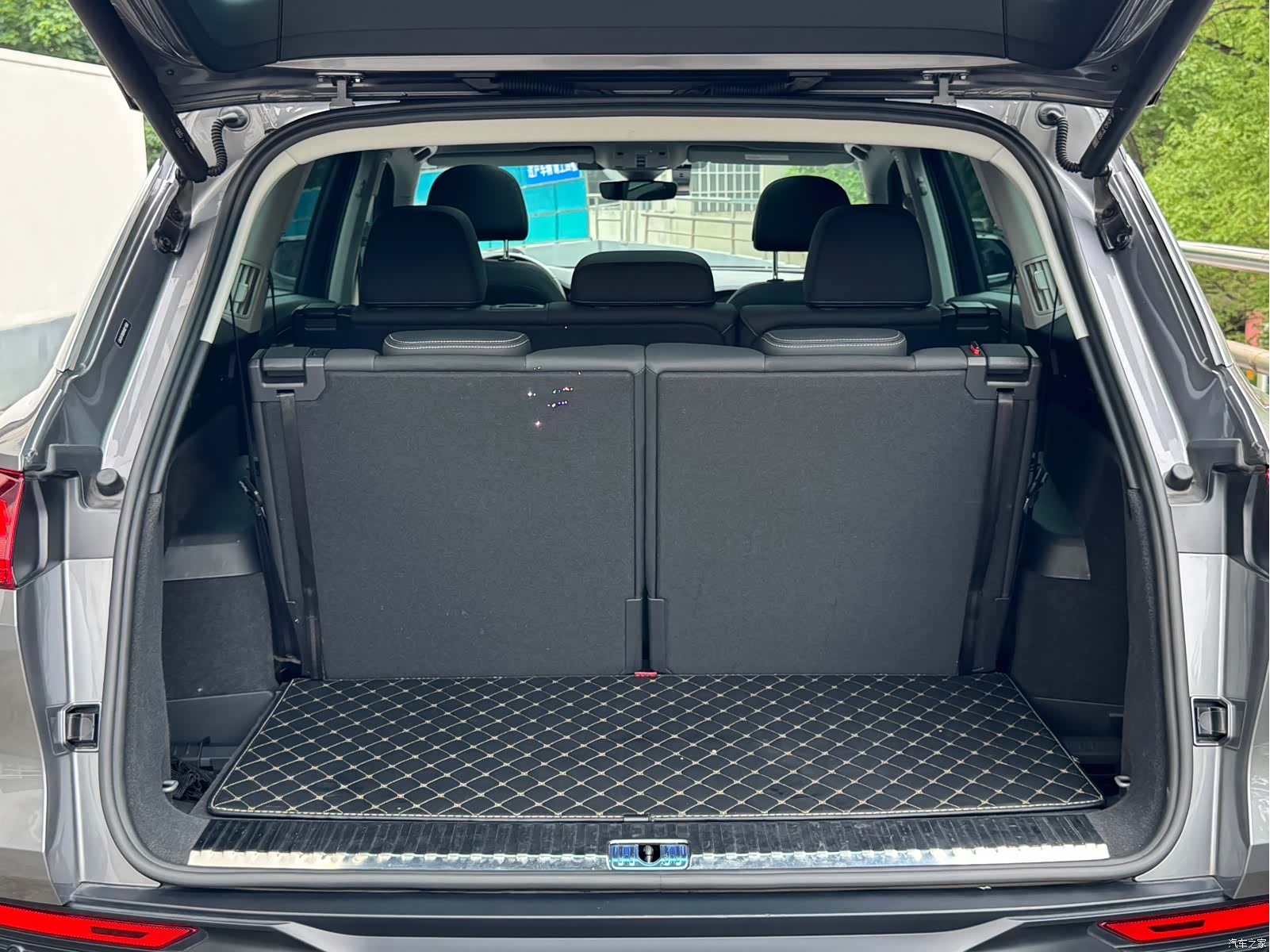 Audi Q6, 2023 9