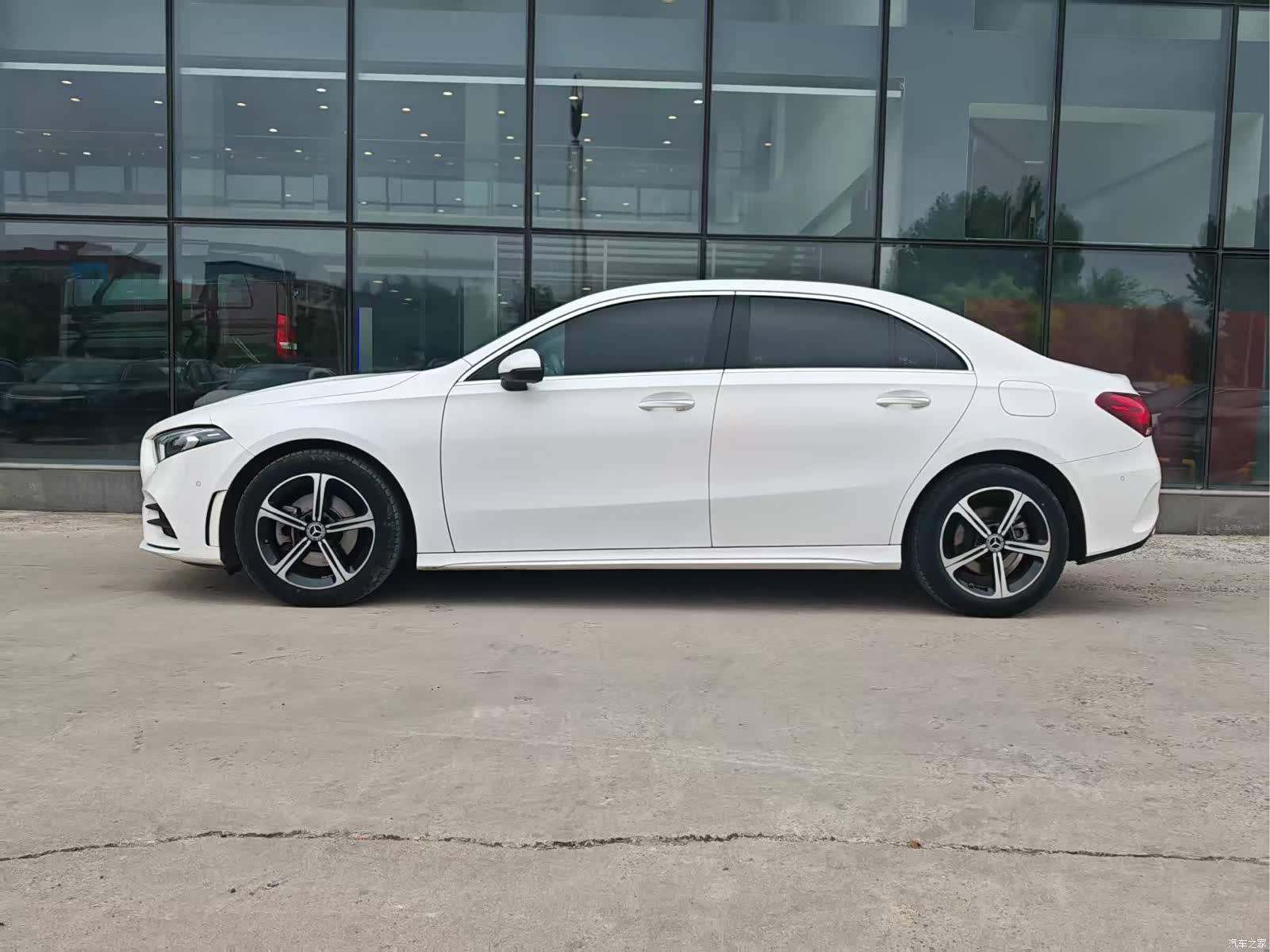 Mercedes-Benz A-Class, 2023 15