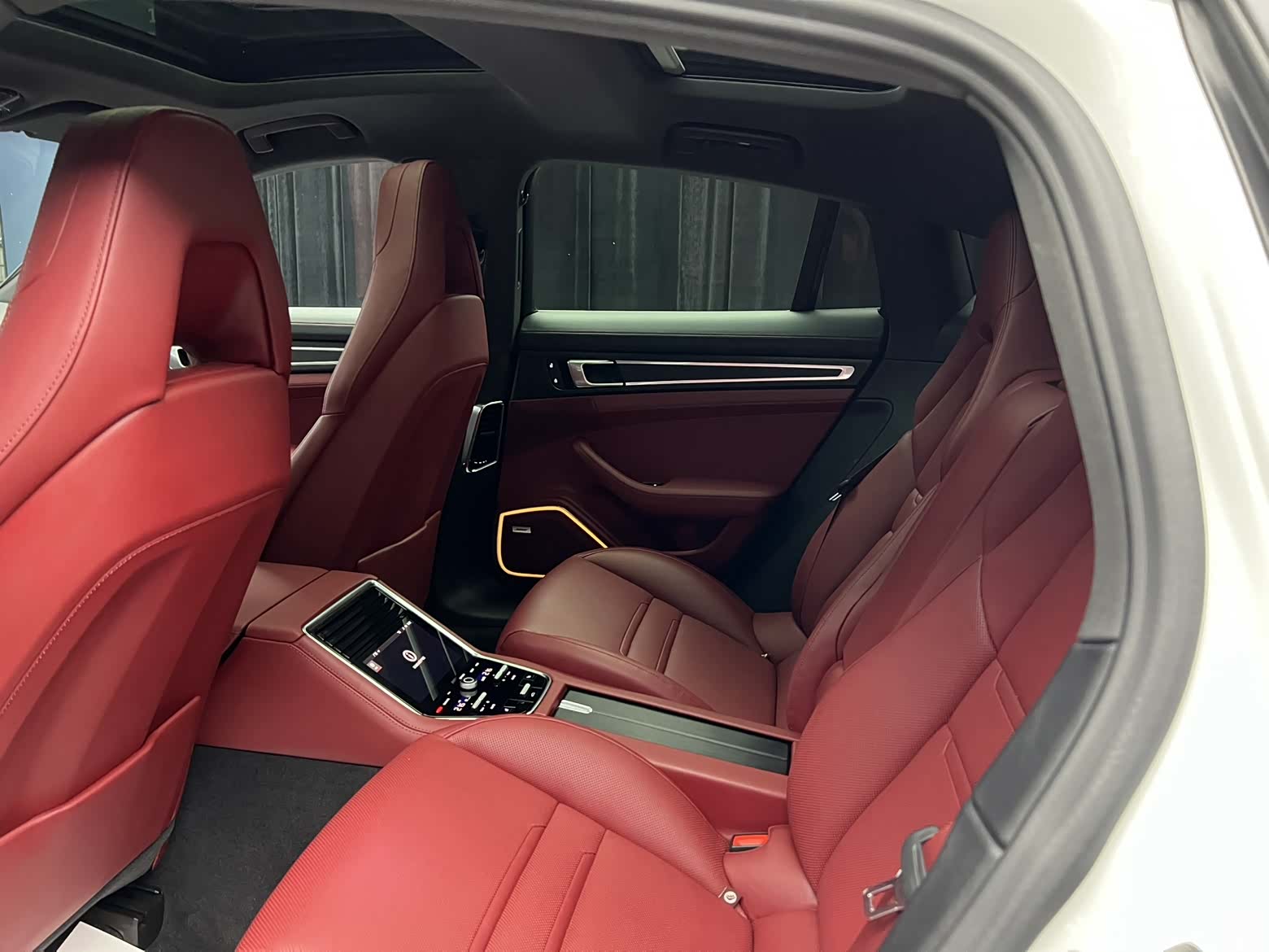 Porsche Panamera, 2023 9