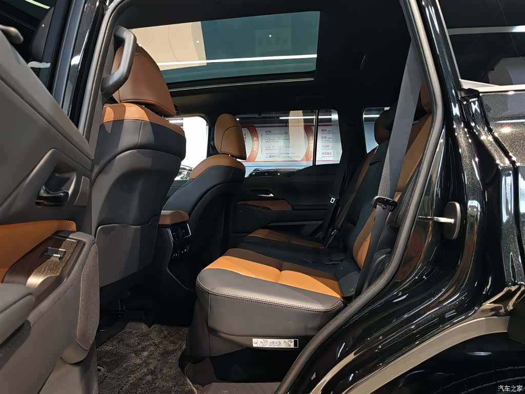 Lexus GX, 2025 27