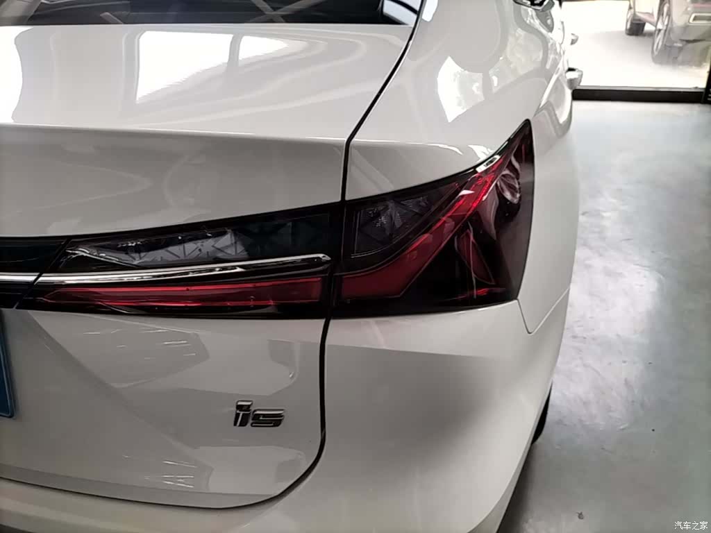 Roewe i5, 2025 8