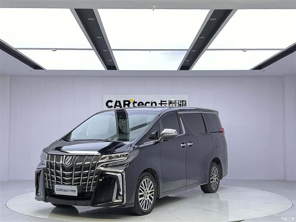 Toyota Alphard, 2018 1