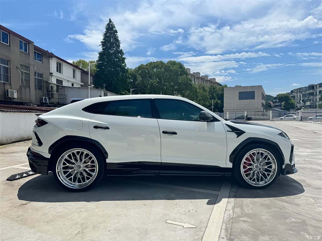 Lamborghini Urus, 2021 7