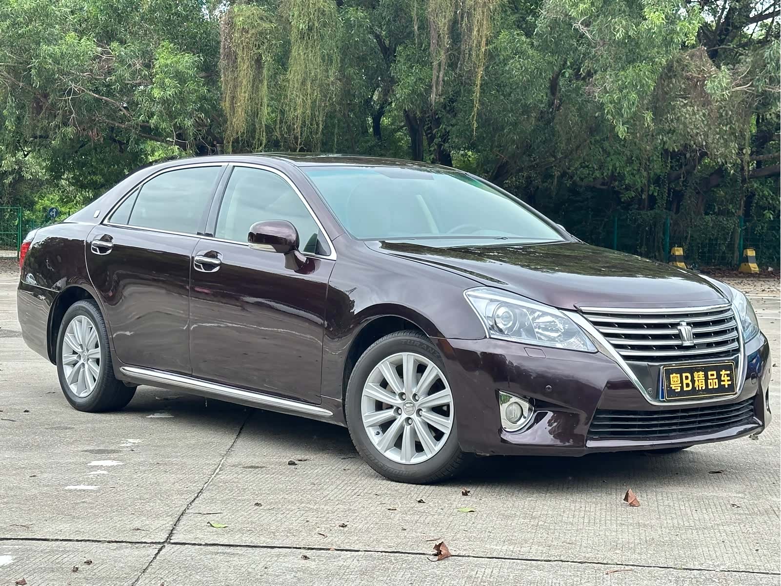 Toyota Crown, 2014 3