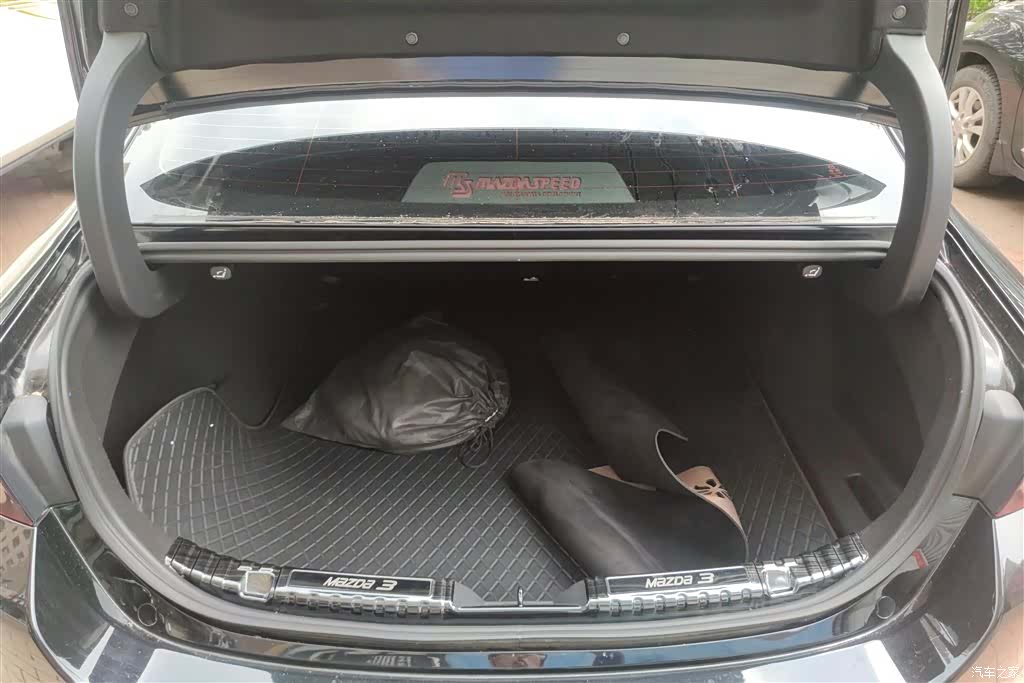 Mazda Mazda3, 2024 4