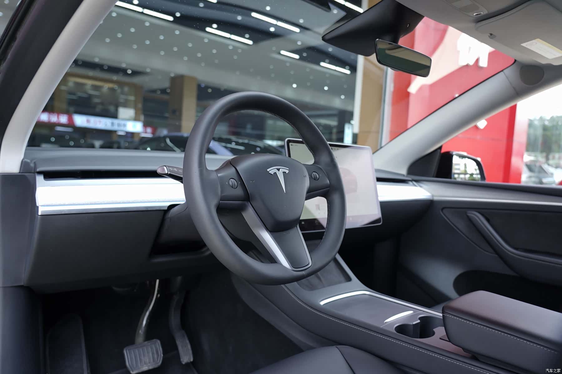 Tesla Model Y, 2024 12