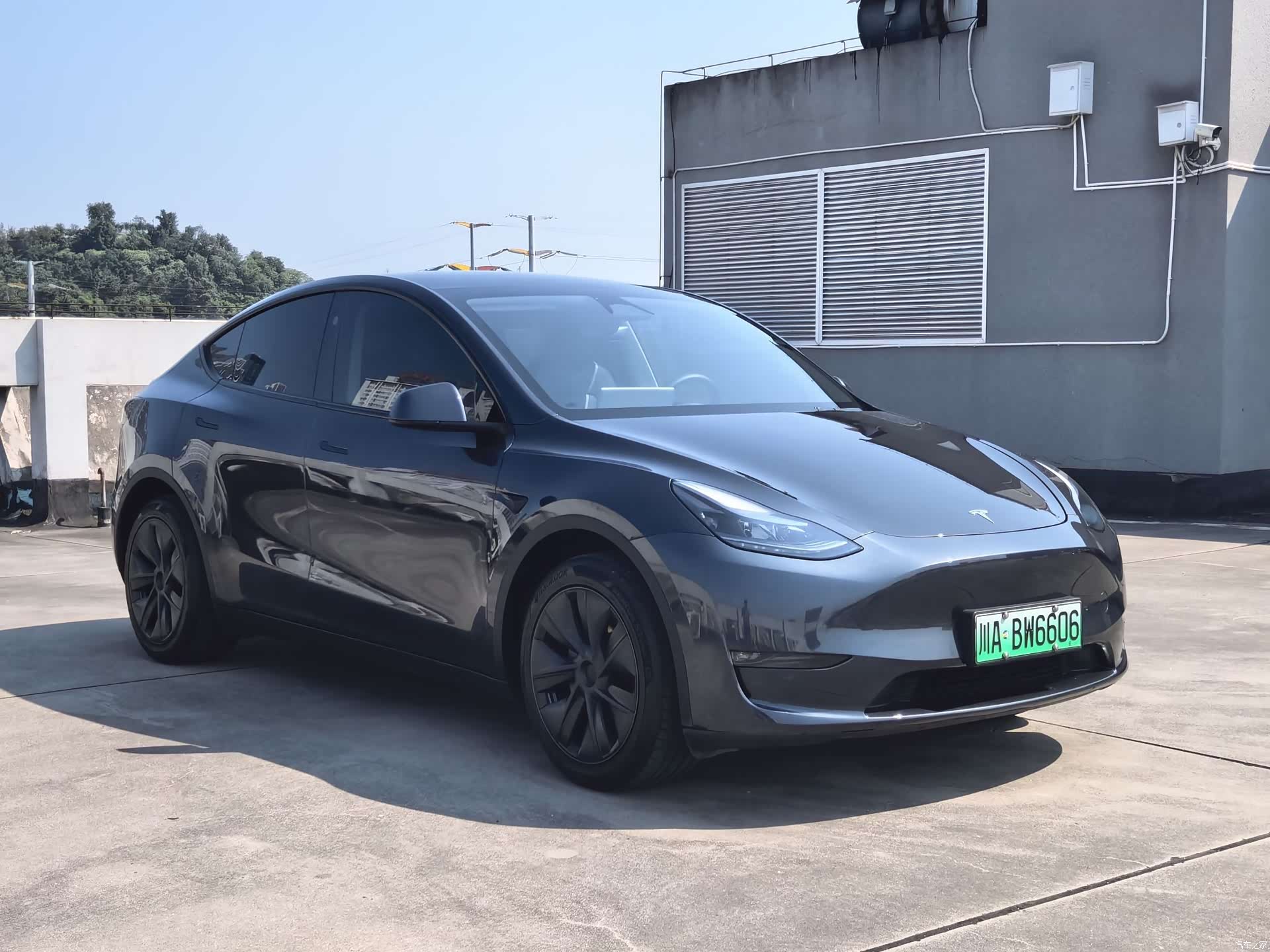 Tesla Model Y, 2024 3