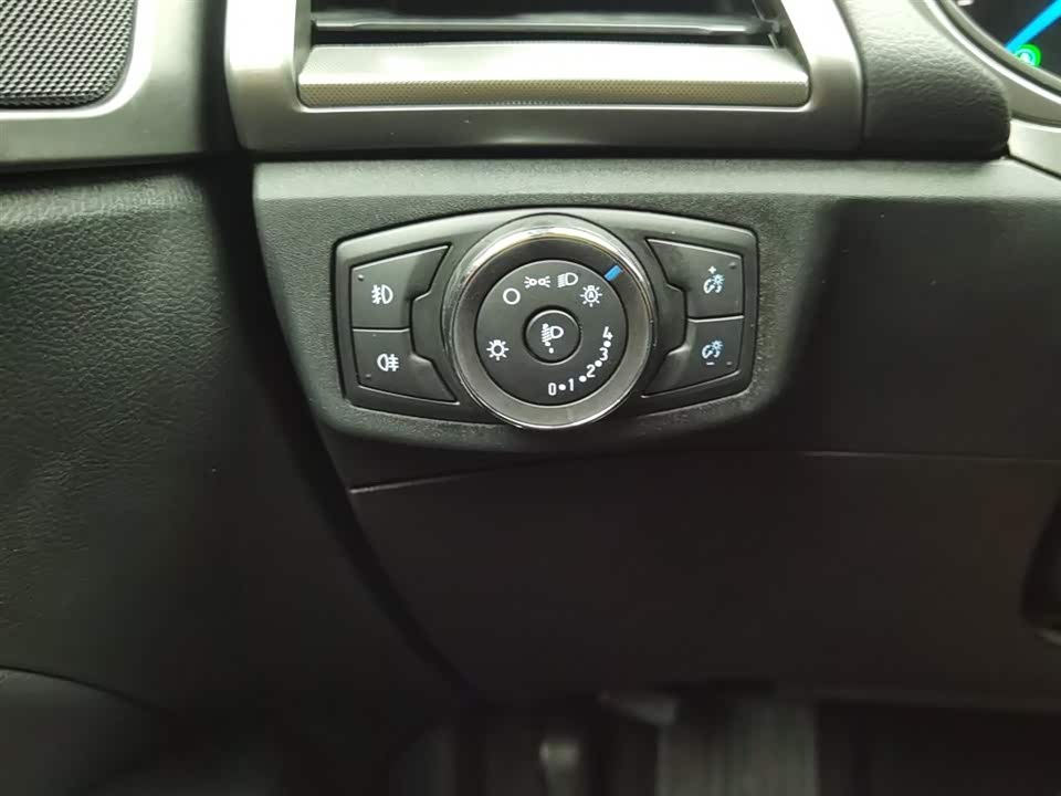 Ford Mondeo Ford Mondeo