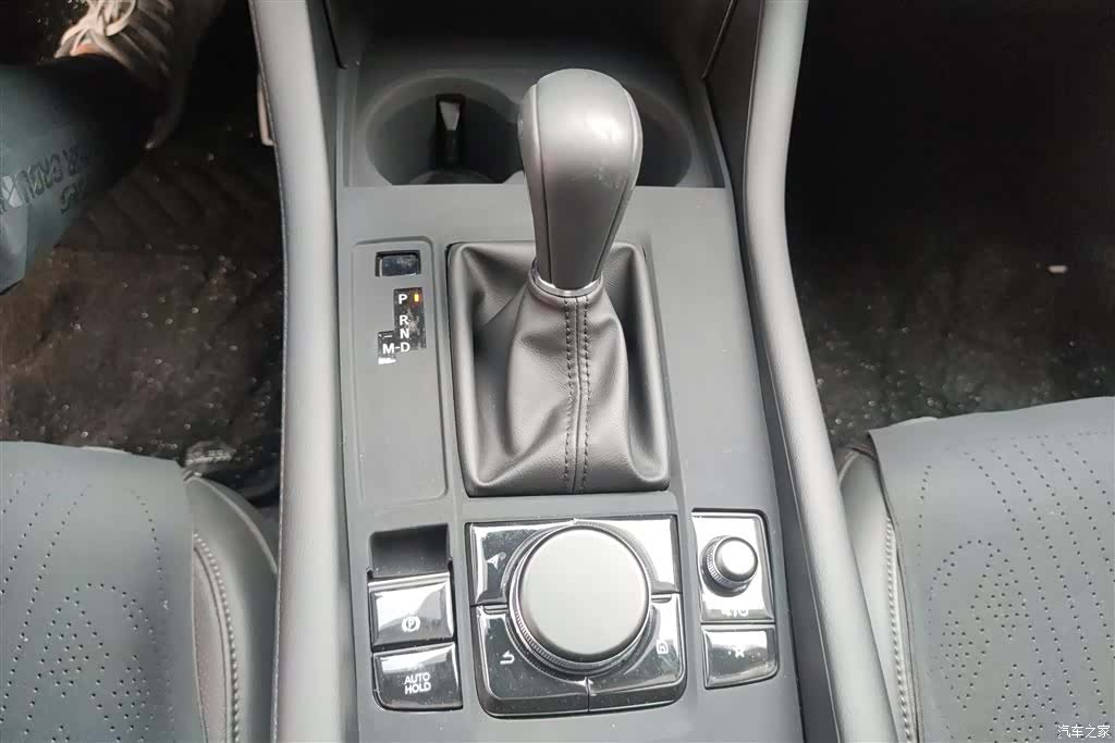 Mazda Mazda3, 2024 16