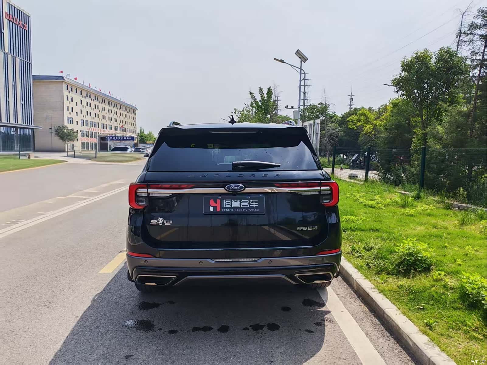 Ford Explorer, 2022 20