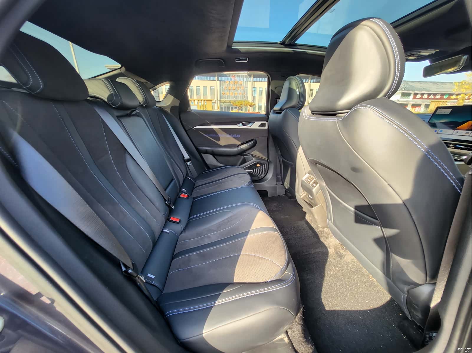 Geely Preface, 2024 11