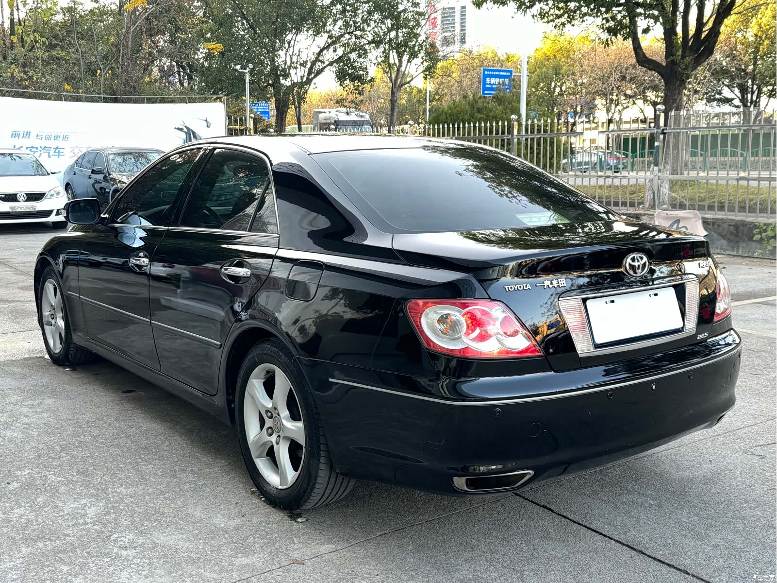 Toyota 2.5S, 2010 6