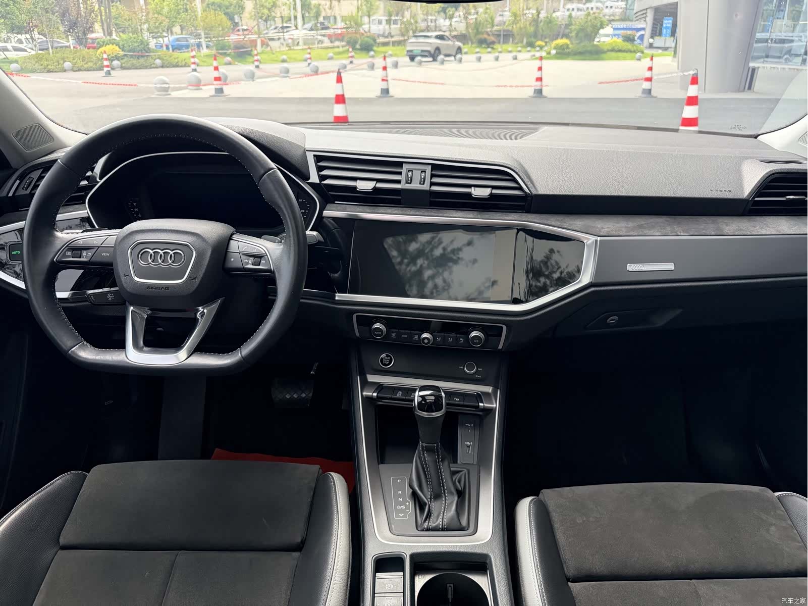 Audi Q3, 2021 13