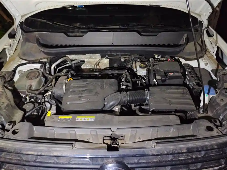 Volkswagen Exploring the shadow