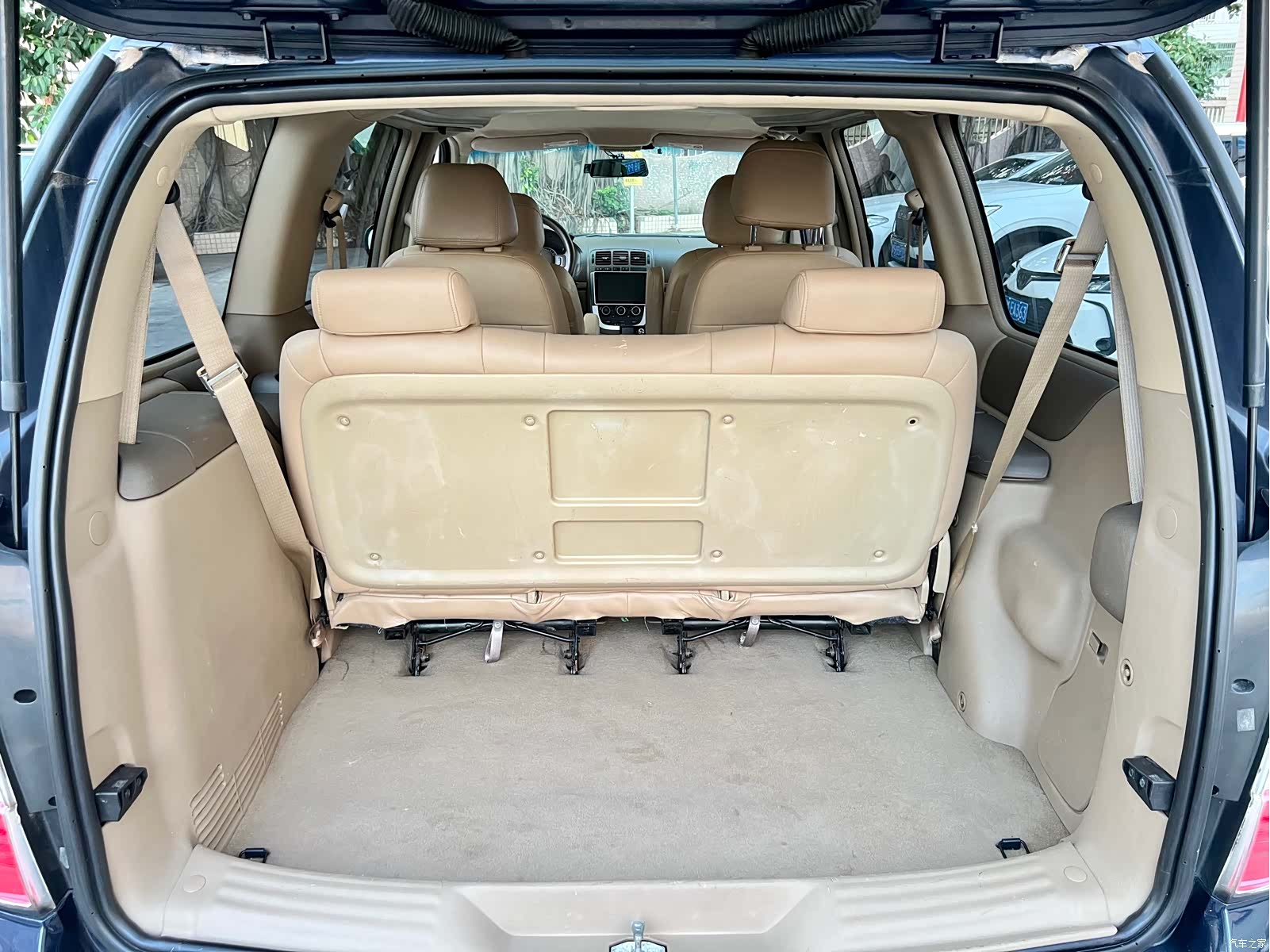 Buick GL8, 2012 11