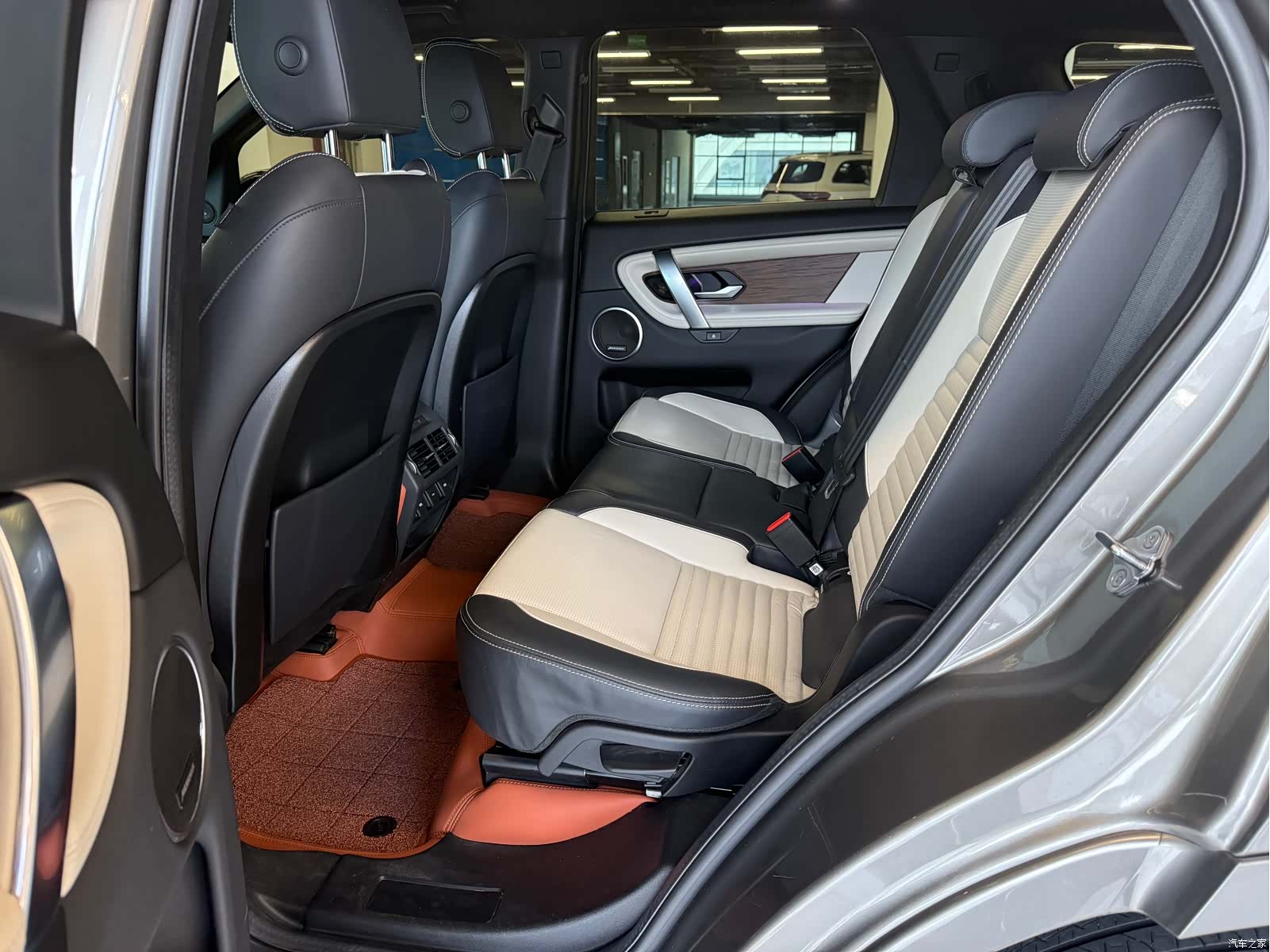Land Rover Discovery, 2021 16