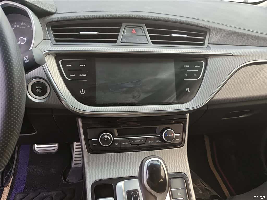 Geely Emgrand, 2018 13