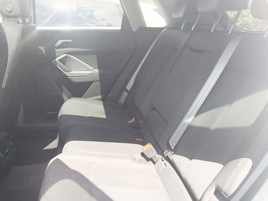 Audi Q3, 2023 17