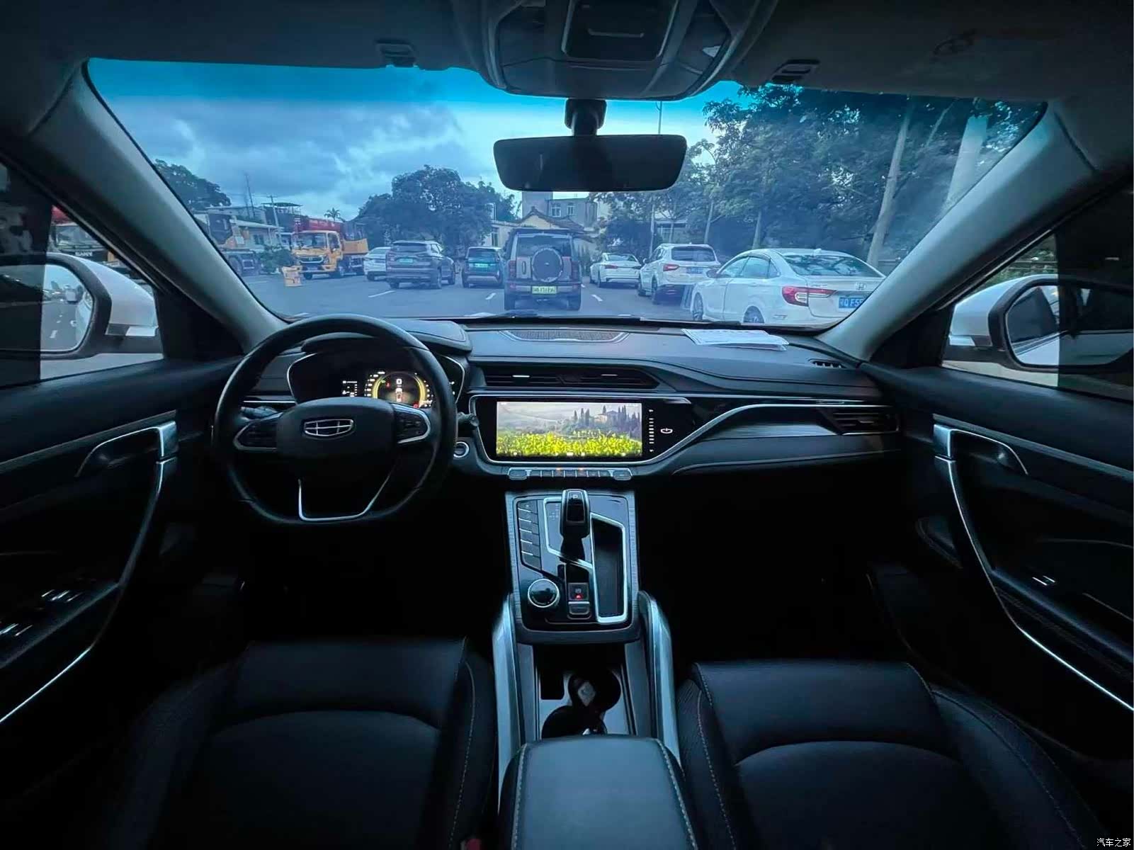 Geely Boyue, 2020 все фото