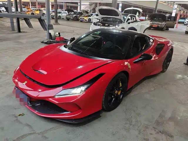 Ferrari F8 2023 — купить из Китая под заказ