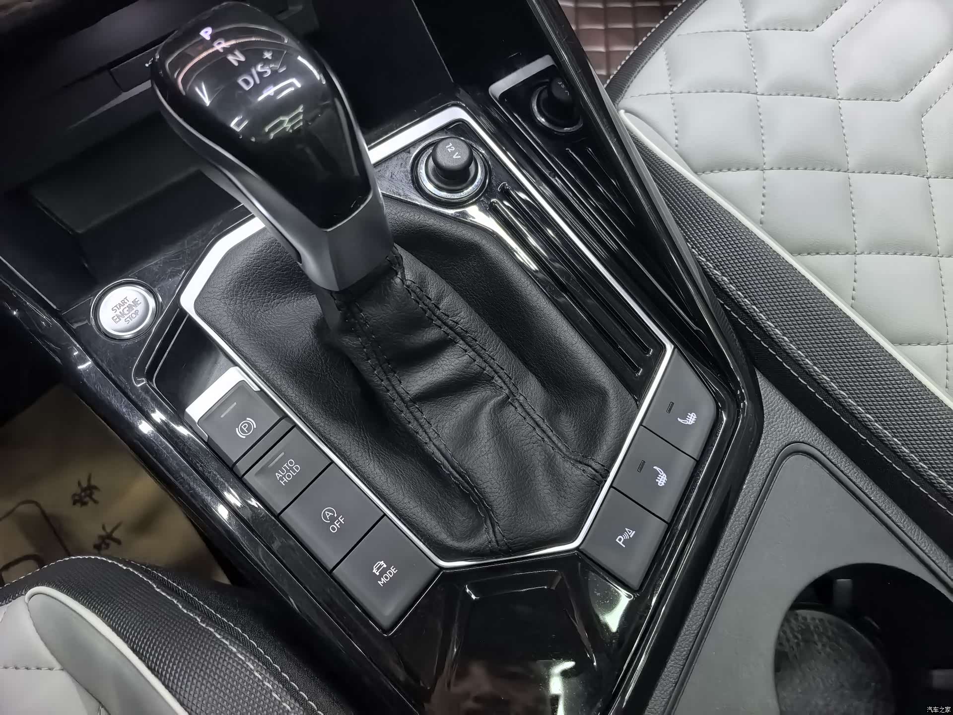 Volkswagen Tayron, 2022 22