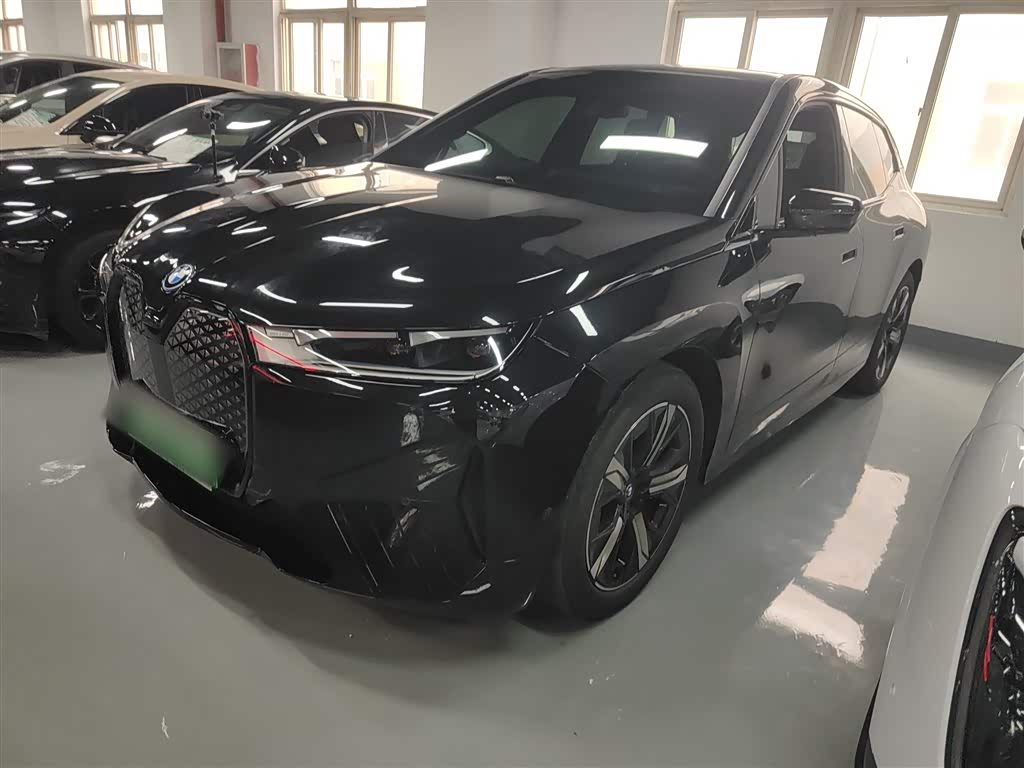 BMW iX