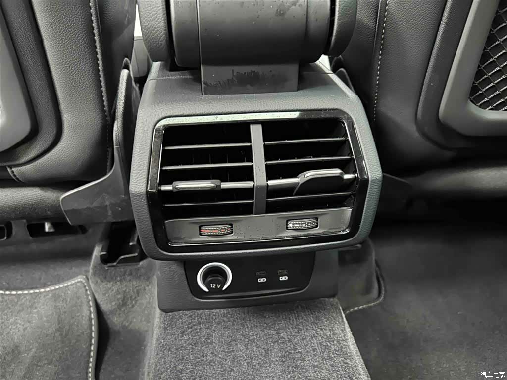 Audi Q3, 2023 15