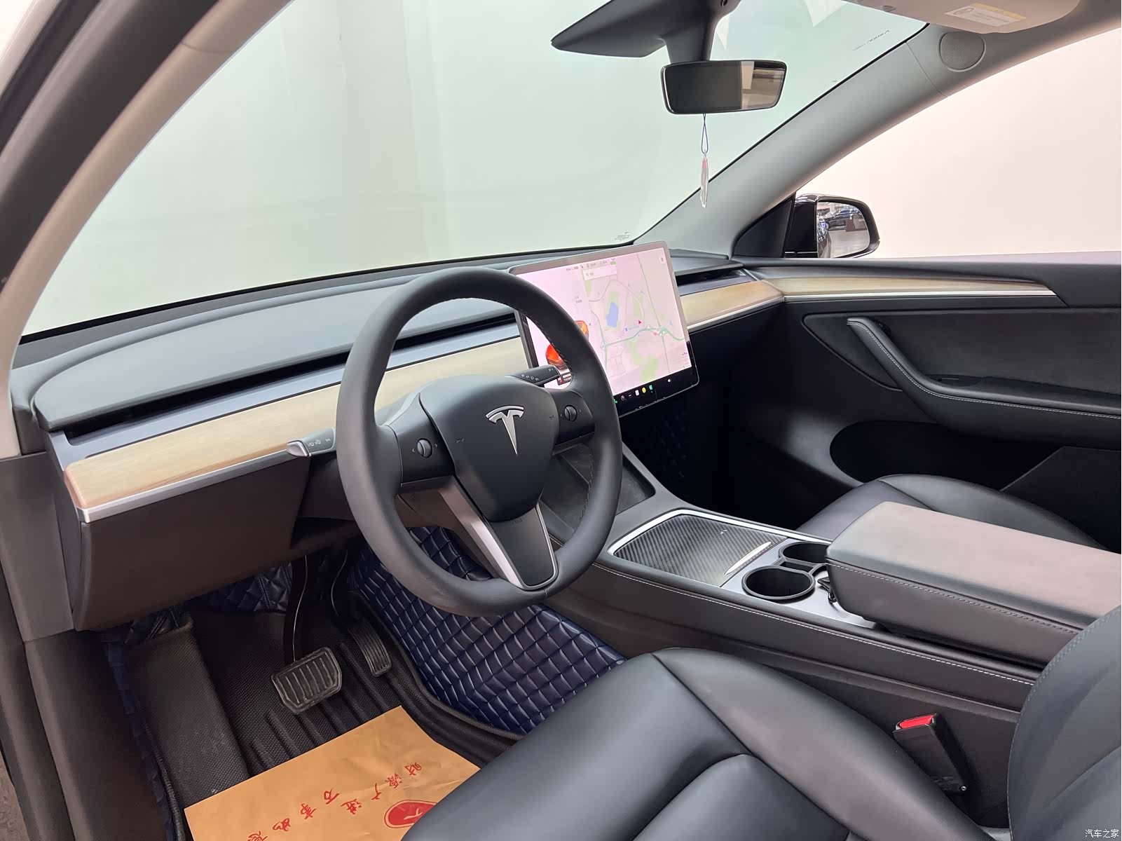 Tesla Model Y, 2021 15