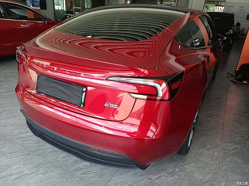 Tesla Model 3, 2024 6