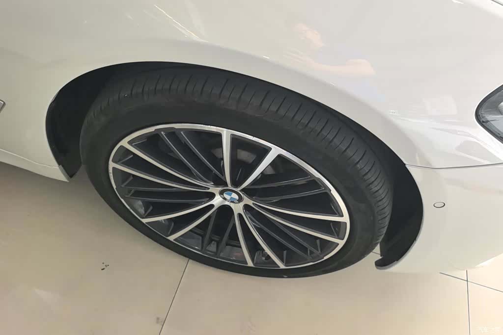 BMW 5 Series, 2022 6