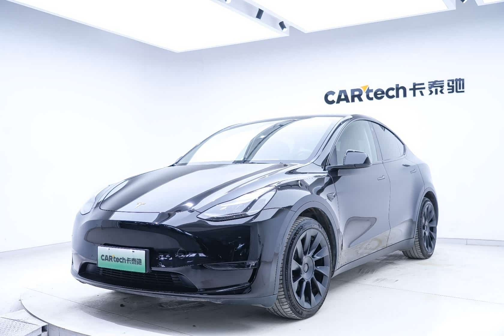 Tesla Model Y, 2022 4