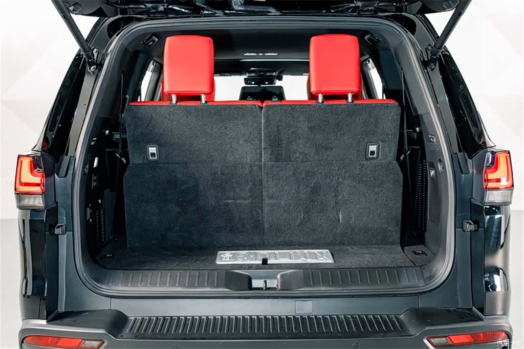 Lexus LX, 2025 26